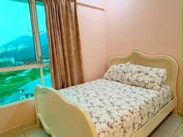 One Imperial Condo Fully Furnished 2carpark