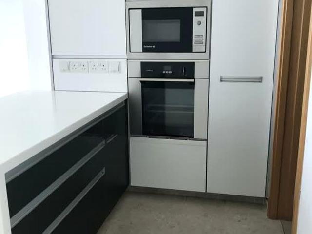 One Jervois D10, Condominium