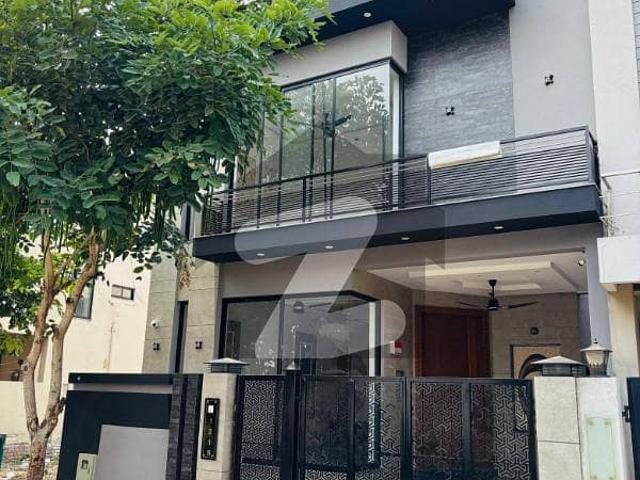 One Of Most Luxurios 5 Marla House Available For Rent IN Dha Phase 9 Town