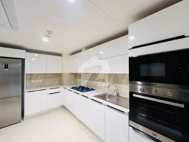 One of the prestigious and well managed family building, A 3 bedroom Apartment available for rent