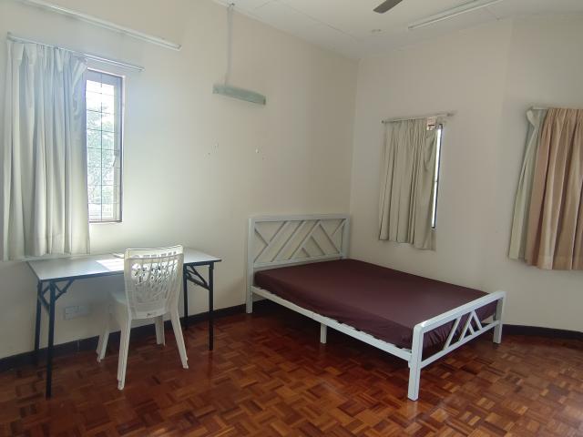 One Month Depo ❗ Non Sharing Room + Air Cond for Rent at BU11, Bandar Utama