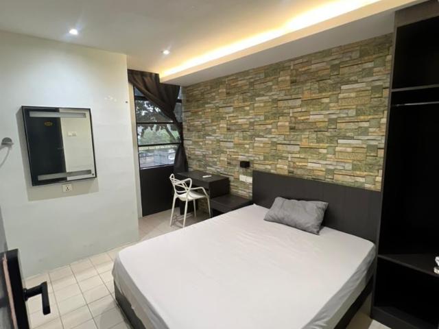 One Month Deposit Only! Co Living Room in Q Inn Hotel @ PJS 8, Bandar Sunway ✨