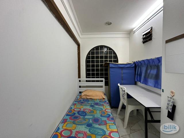 One Month Deposit Only Room in Bukit Bandaraya with Free WIFI