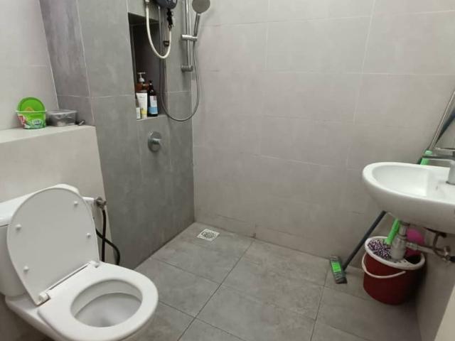 One month deposit Single Comfy Room at Bandar Botanic Klang