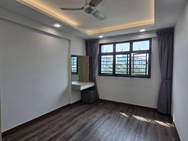 One master bedroom