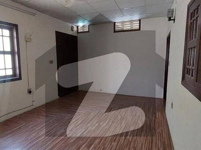 One Room unfurnished One Bed Lounge Upper Floor Portion