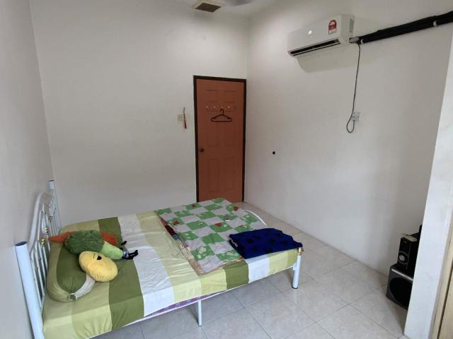 One rental cover all raja uda middle room landed house
