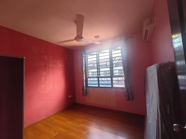 One residency intermediate Double storey terrace house for sale