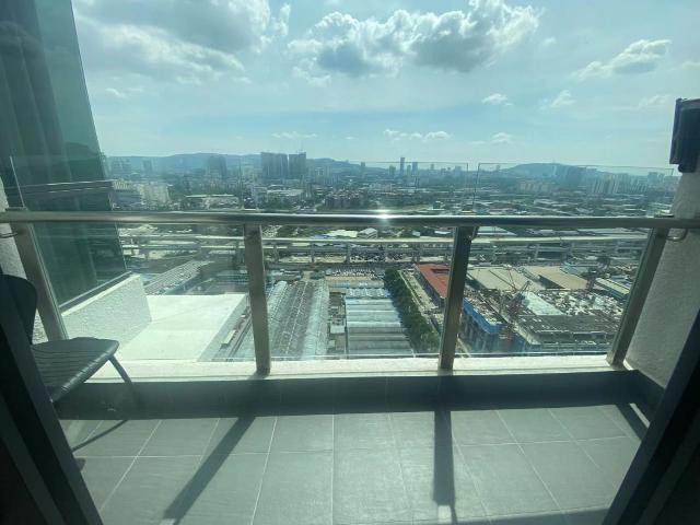 one residence, condominium