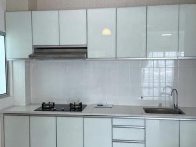 One World Corner Unit with 2 Car Parks for Sale