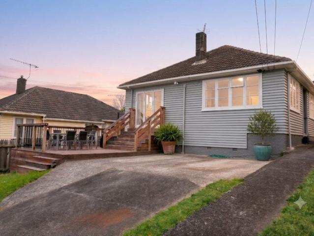 one tree hill, 2 bedrooms