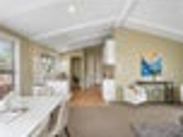 One Tree Hill, 2 bedrooms, $650 pw