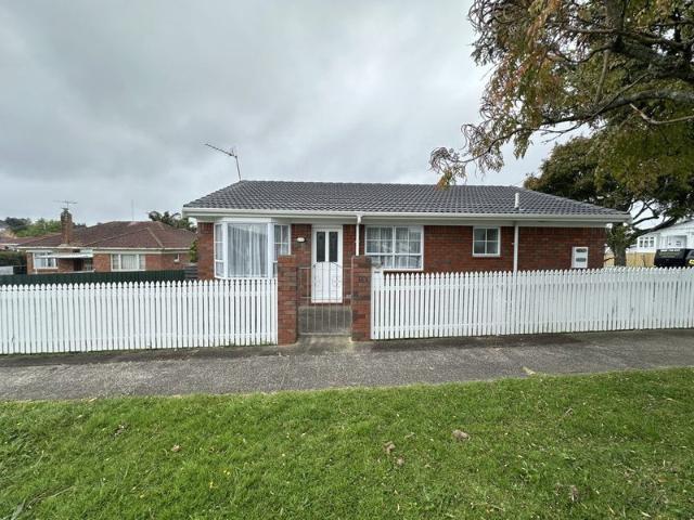 one tree hill, 3 bedrooms