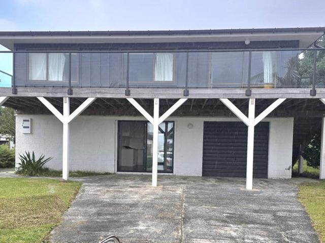 one tree point, 2 bedrooms