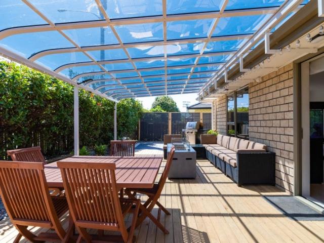 one tree point, 3 bedrooms