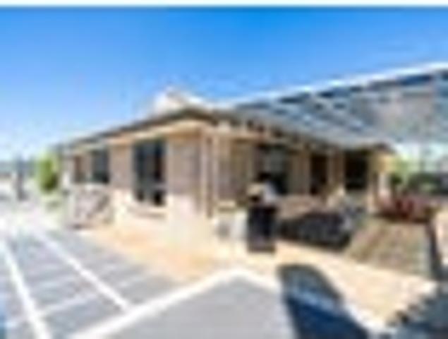 One Tree Point, 3 bedrooms, $660 pw