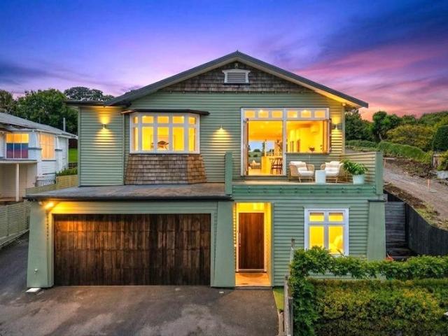 onehunga, 5 bedrooms