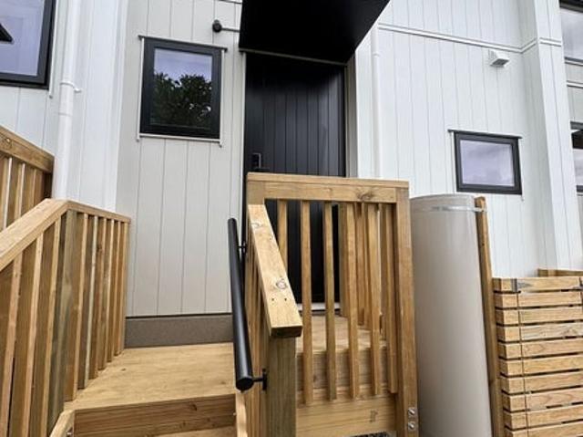 onehunga, 2 bedrooms
