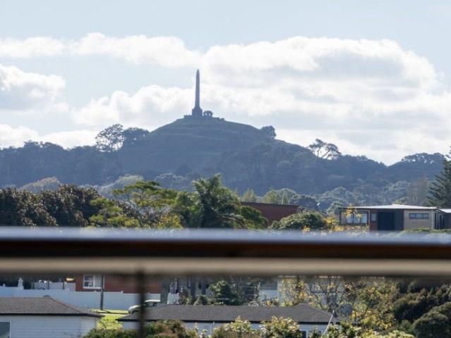 onehunga, 2 bedrooms