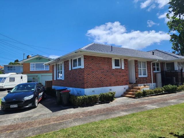 onehunga, 2 bedrooms