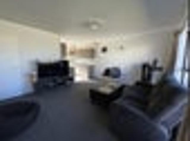 Onehunga, 2 bedrooms, $550 pw