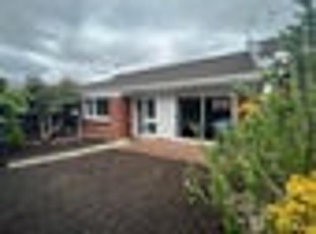 Onehunga, 2 bedrooms, $575 pw