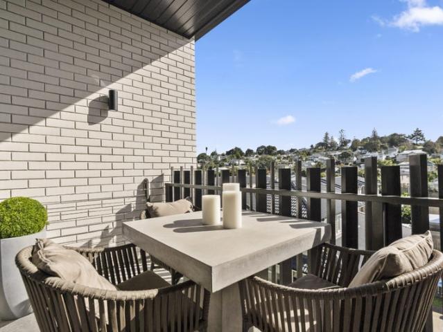 onehunga, 2 bedrooms