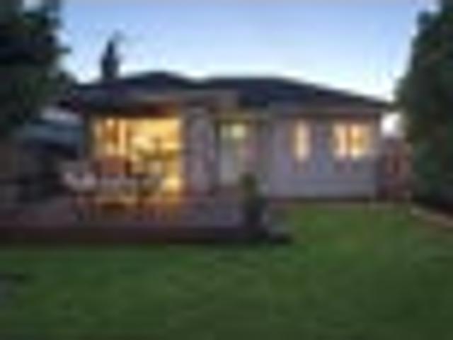 Onehunga, 2 bedrooms, $615 pw