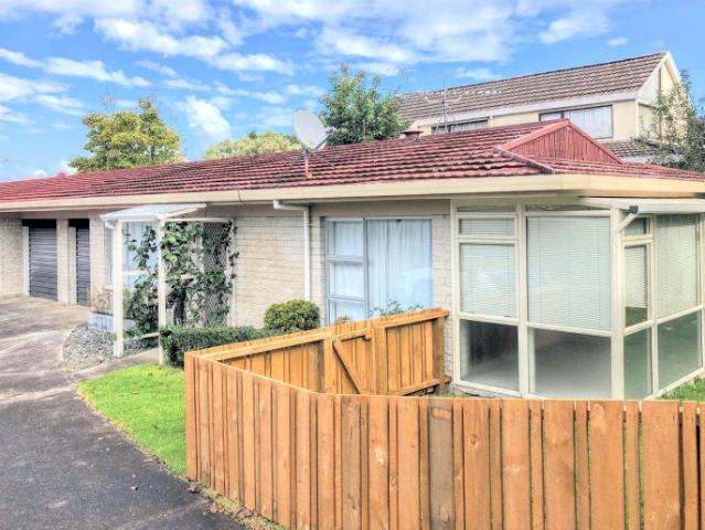 onehunga, 2 bedrooms