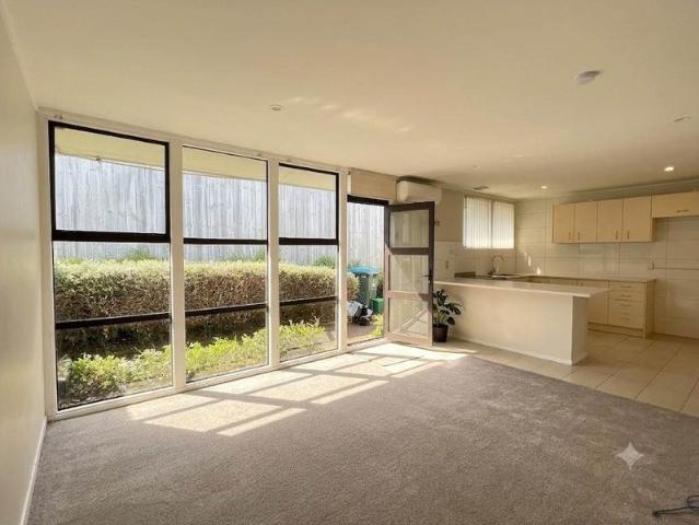 onehunga, 2 bedrooms