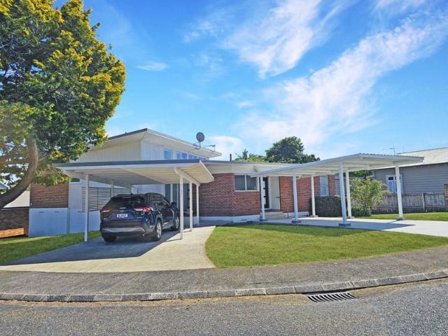 onehunga, 3 bedrooms