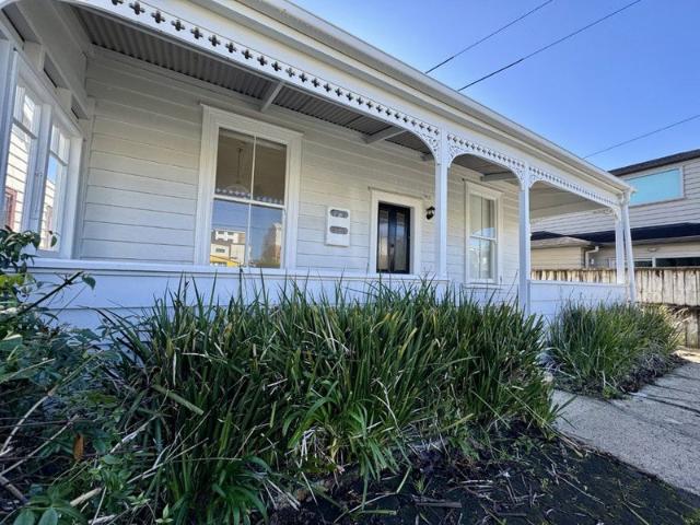 onehunga, 3 bedrooms