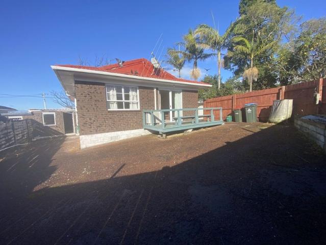 onehunga, 3 bedrooms