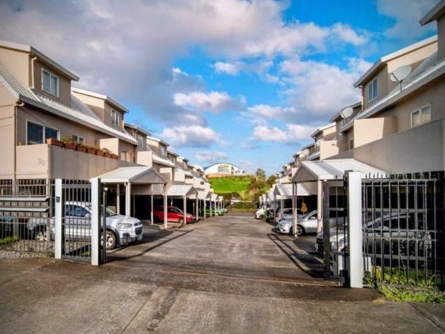 onehunga, 3 bedrooms