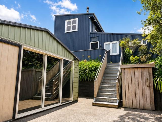 oneroa, 2 bedrooms