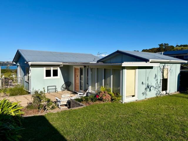 oneroa, 2 bedrooms