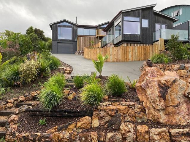oneroa, 4 bedrooms