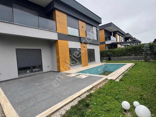 Önerler Mahallesi Site İçerisinde Müstakil Havuzlu Villa