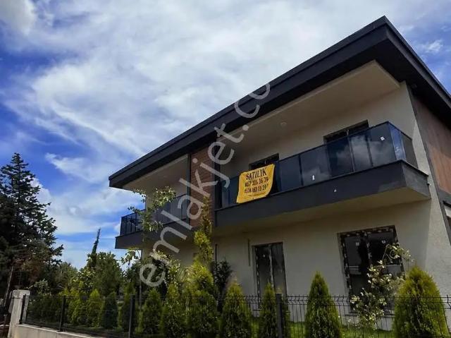 Önerler'de Site İçi 3+1 Loft Bahçeli Bodrumlu Lüks Satılık Daire