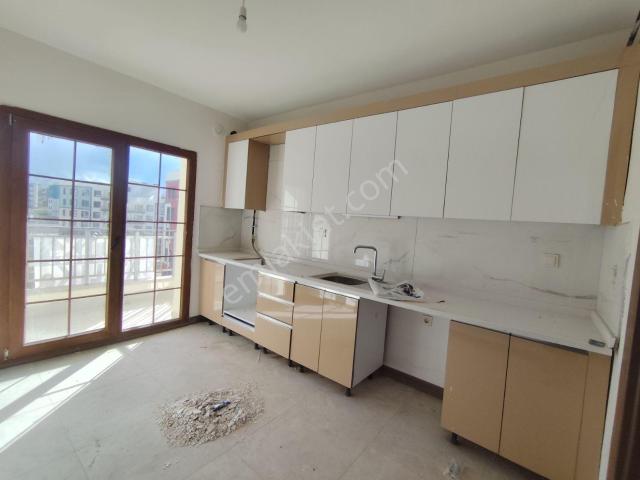 Onix21 Emlak'tan Oğlaklı Toki De Satılık 3+1 Daire