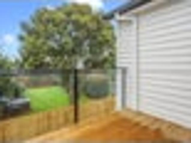Only Two In The Block – The Vendor Says Sell