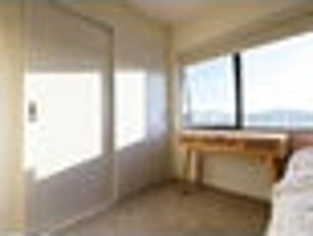 Only $499,000 – End Unit, Parking & Covered Ou.