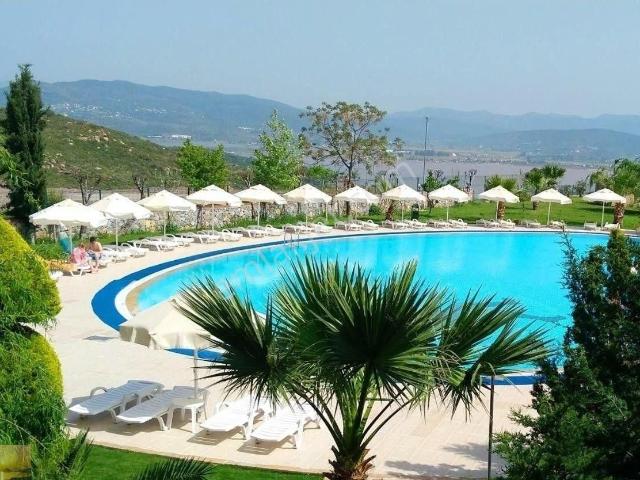 Önü Açık Manzaralı Deniz Yakın Satılıkev İngilizden Eşyalı Daire