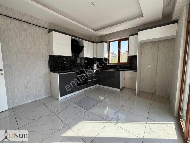 Onur Emlak Şefikcan Kapalı Otopark Site İçi Ara Kat 4+1 Daire