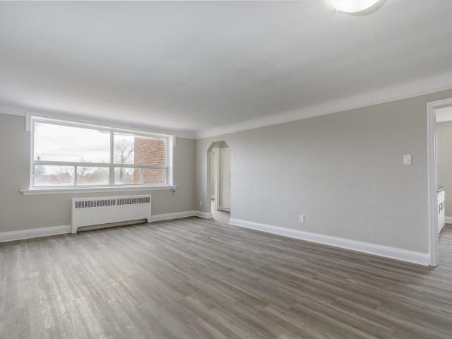 Onward Apartments 2 Bedroom Apartment for Rent at 117 105 117 Onward Avenue, Kitchener, ON N2H 3J8 King East