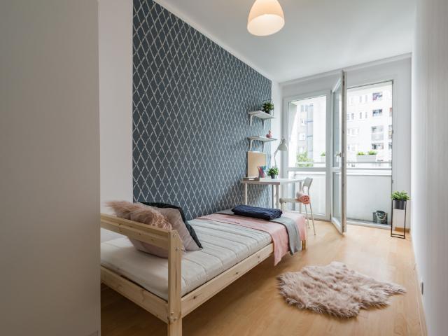 os. Centrum E 16/6 Pokój 1 osobowy nr 3 z balkonem
