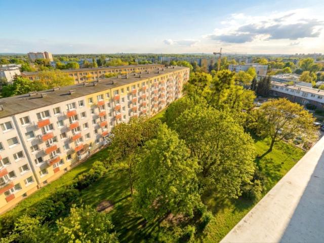 Os. Pod Lipami 38,30 m², Poznań