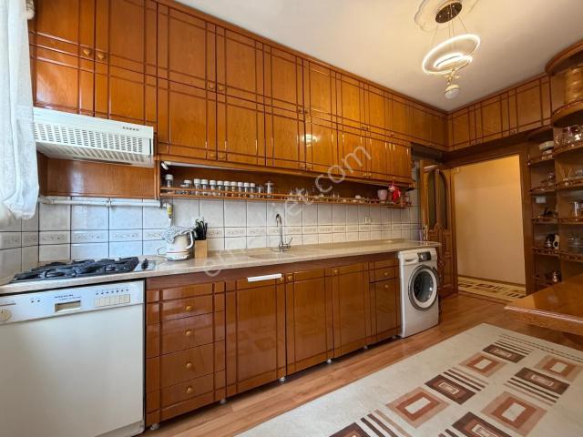 Osman Yılmaz Cadde Üzeri 3+1 Asans.ön Cephe 125m² Fırsat Daire
