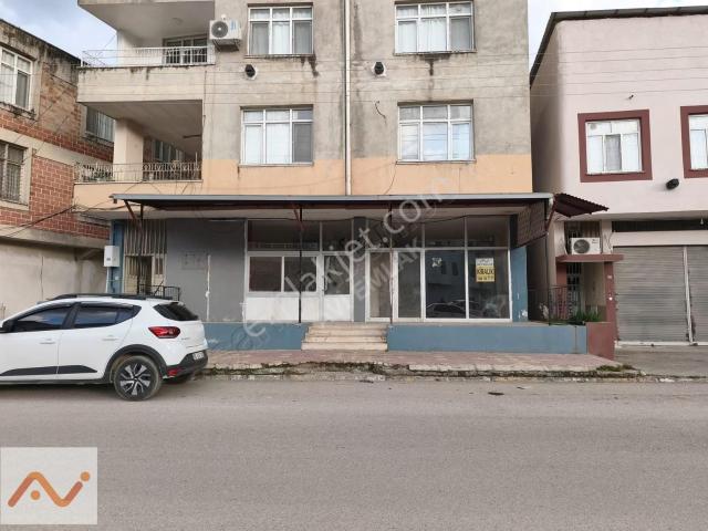 Osman Nuri Saygılı Cad. Üzeri 1. Noter Civarı Geniş Dükkan