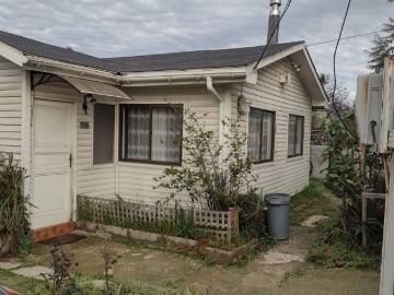 OSMAN PEREZ FREIRE TERRENO CON 2 CASAS